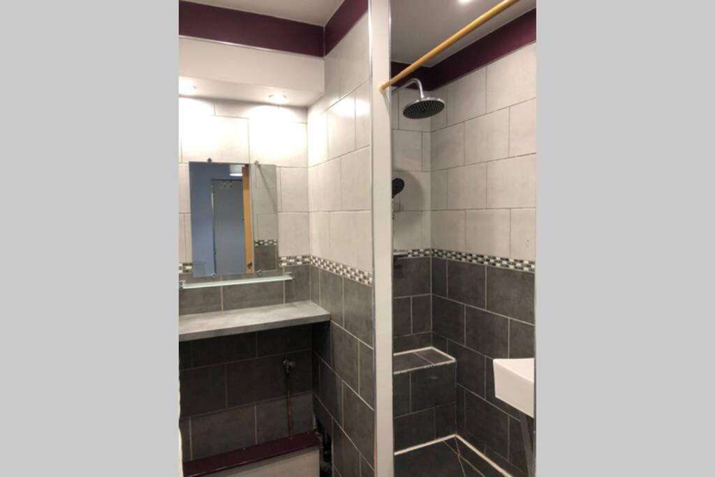 Spacieux Confortable Appartement Centre Ville Valenciennes Bagian luar foto